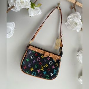 Authentic Louis Vuitton Monogram Multicolor Pochette Accessories Black